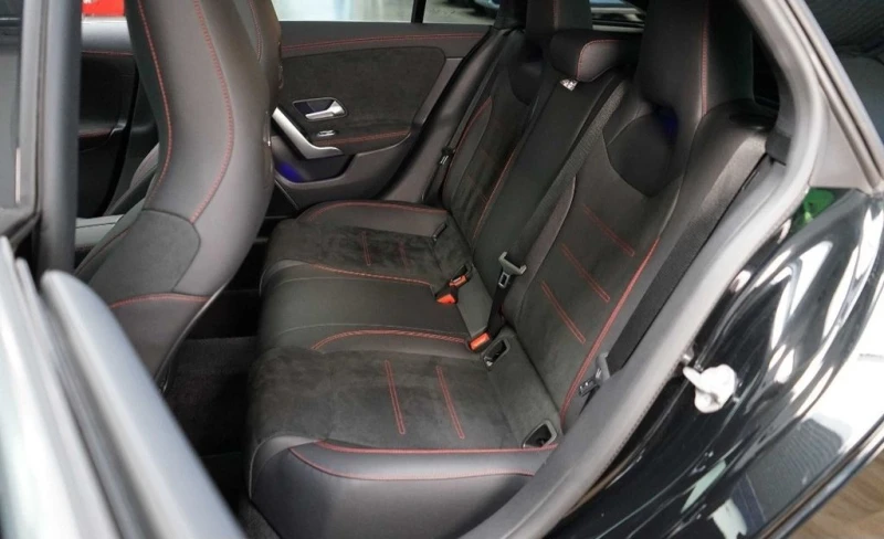 Mercedes-Benz CLA 45 AMG S 4Matic+ , снимка 7 - Автомобили и джипове - 52592190