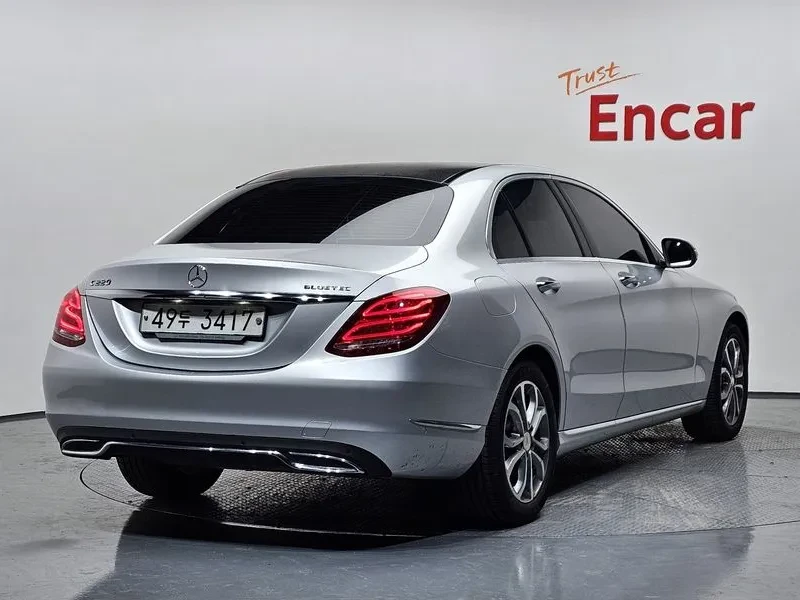 Mercedes-Benz C 180  - изображение 2