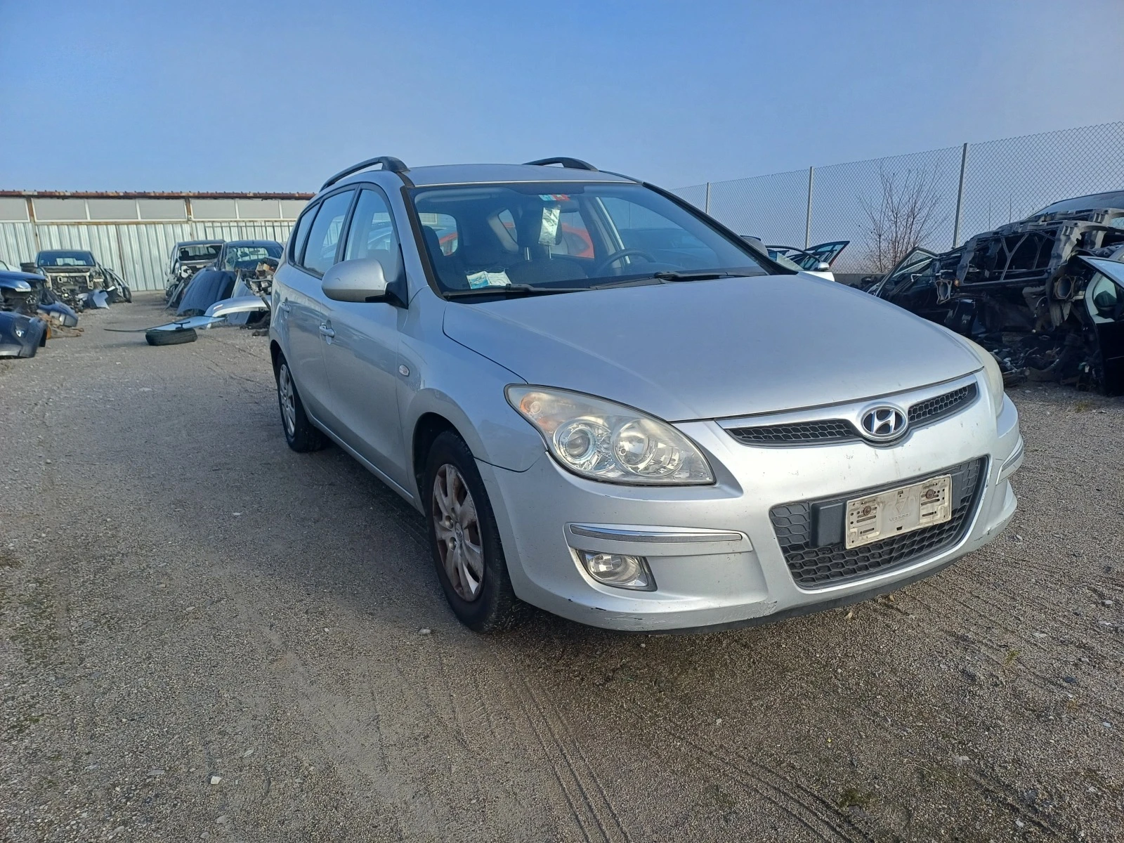 Hyundai I30 1.6crdi-90кс-на части - изображение 2