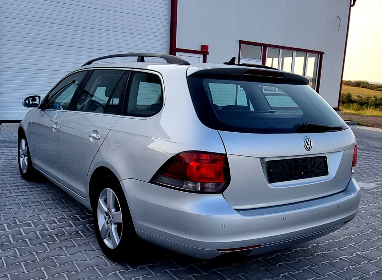 VW Golf 1.4tsi 160k.c. AUTOMATIC - изображение 4