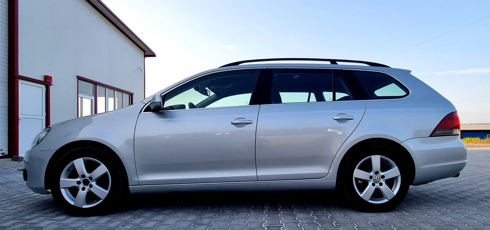 VW Golf 1.4tsi 160k.c. AUTOMATIC - изображение 8