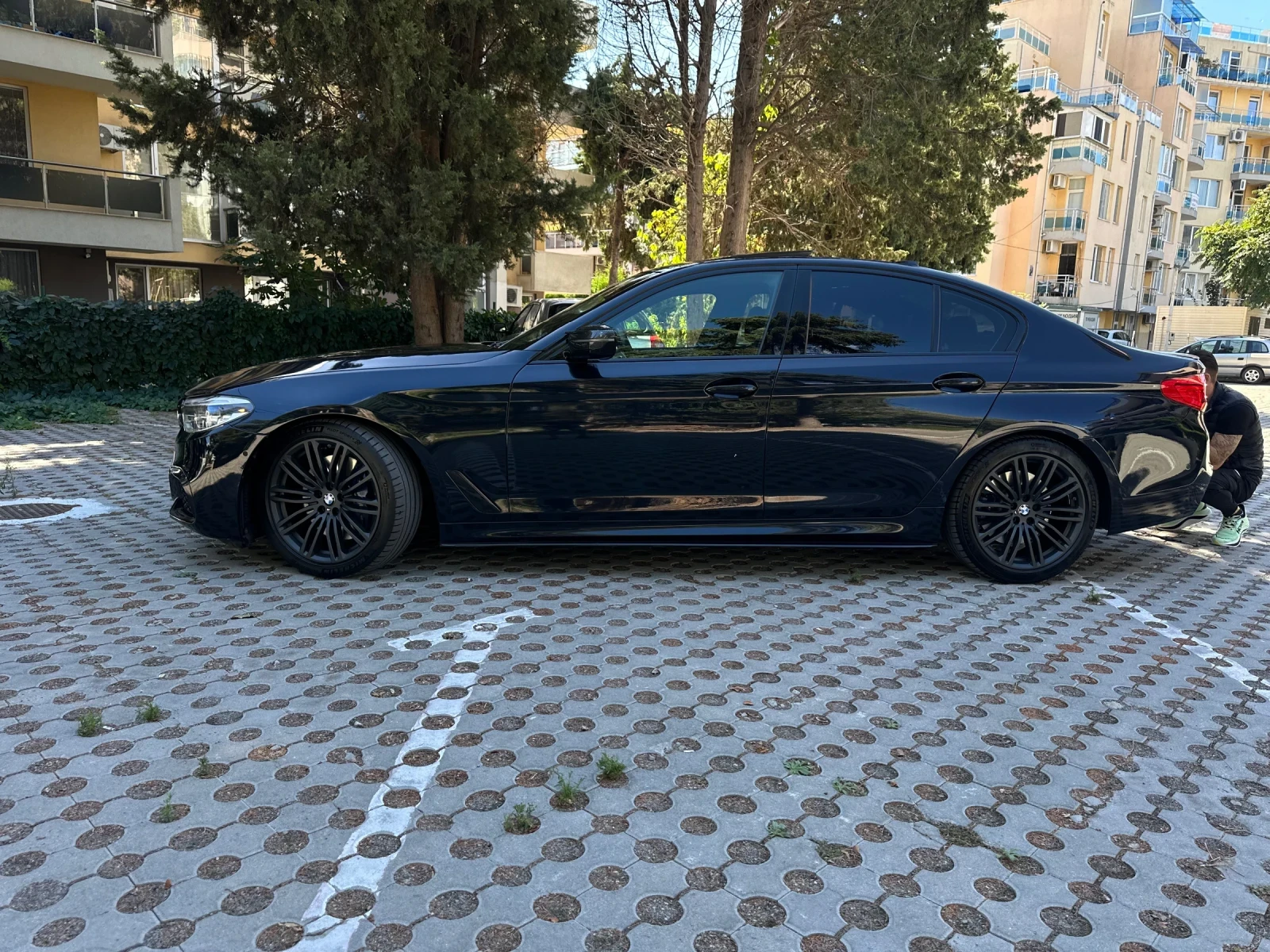 BMW 550 * M550i* VACUUM* CARBON SCHWARZ* XDRIVE - изображение 4