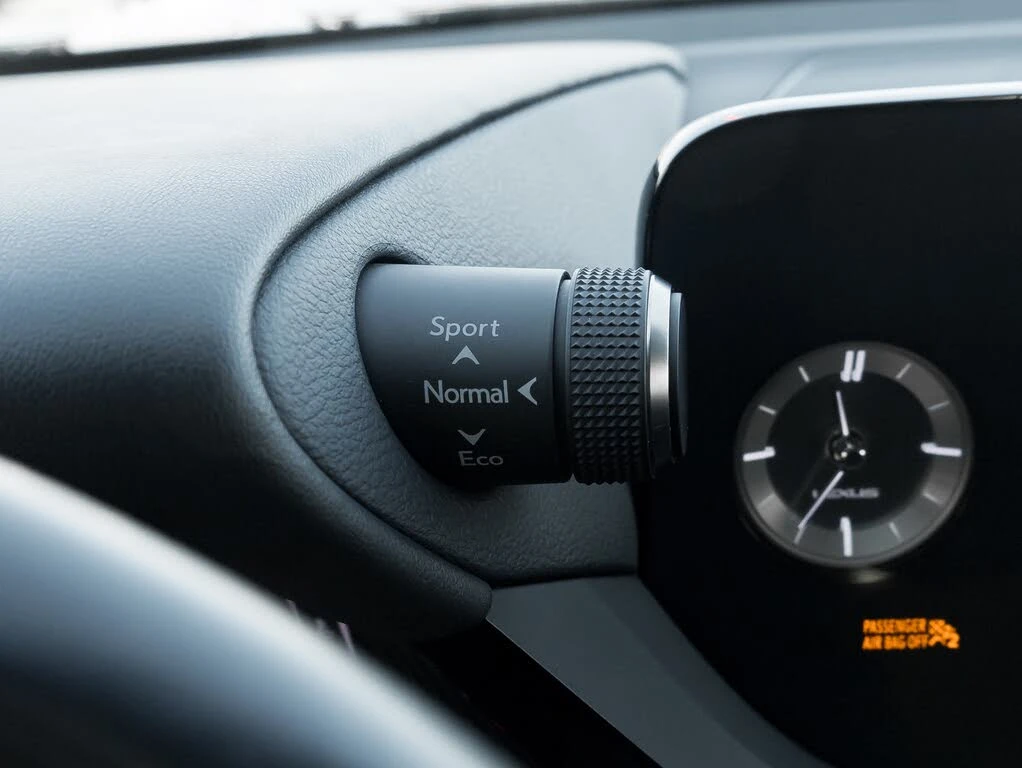 Lexus ES 350 FWD* АвтоКредит* (ЦЕНА ДО БГ) - изображение 10