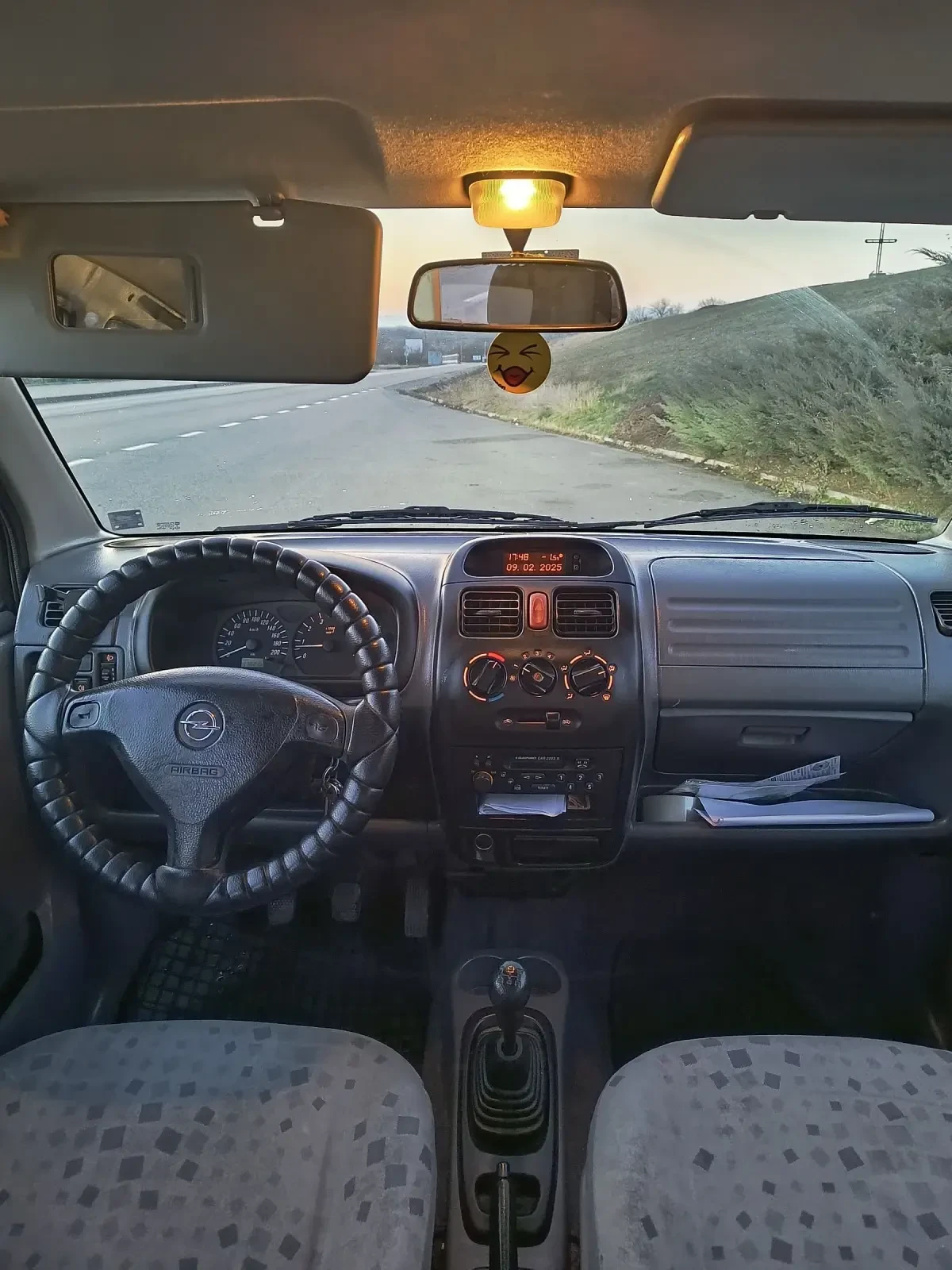 Opel Agila 1.2i, снимка 7 - Автомобили и джипове - 53840359