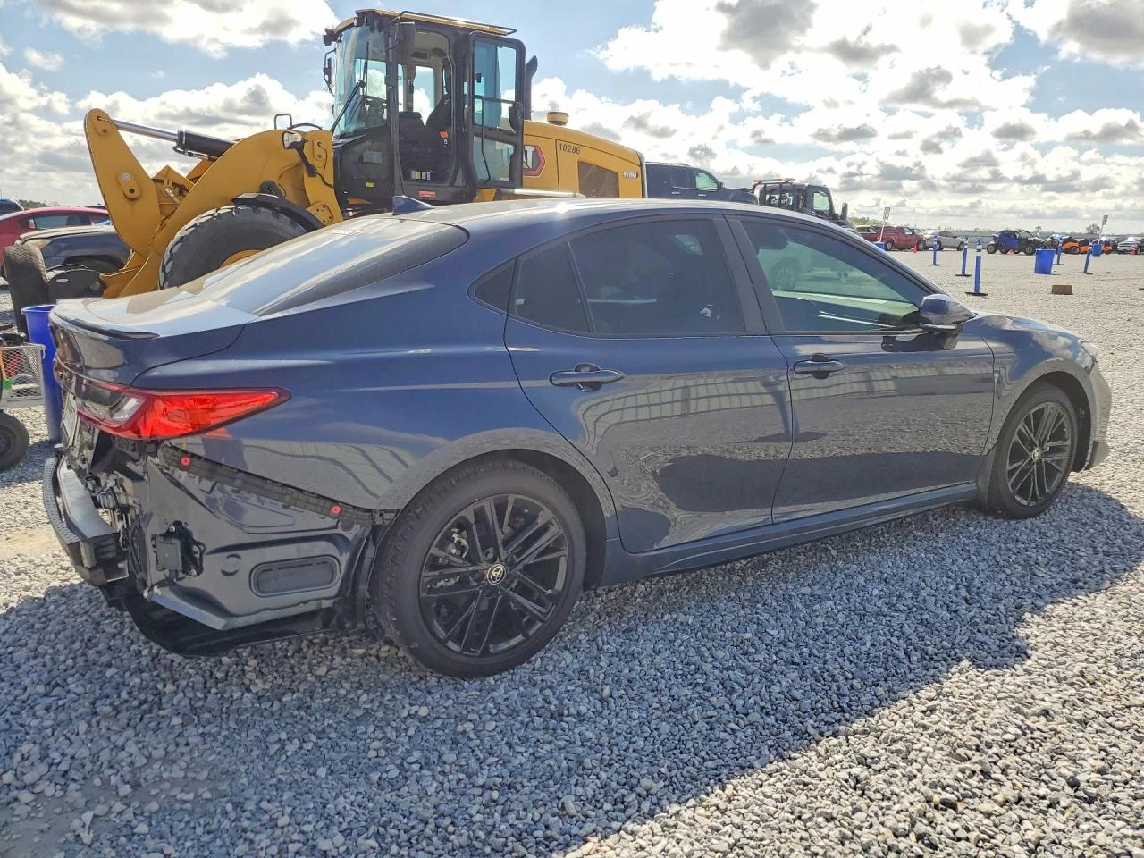 Toyota Camry 2.5l Se, снимка 3 - Автомобили и джипове - 54302195