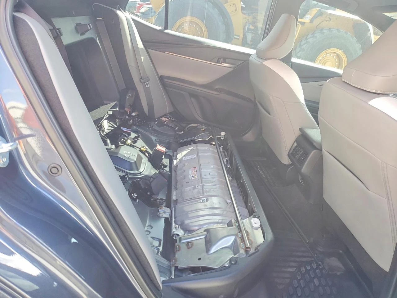 Toyota Camry 2.5l Se, снимка 10 - Автомобили и джипове - 54302195