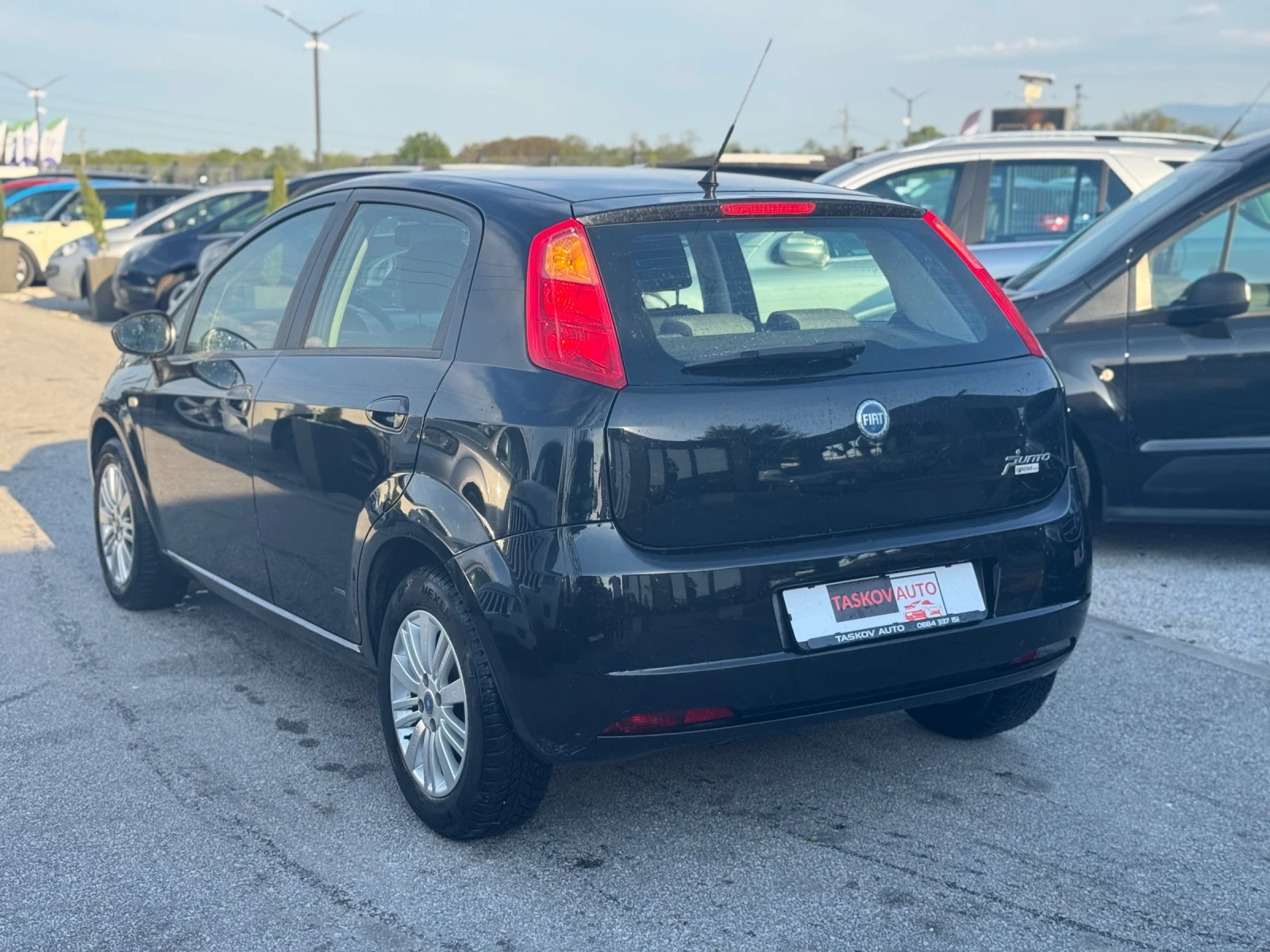 Fiat Punto 1.2i 2009 150хил.км, снимка 8 - Автомобили и джипове - 54416882