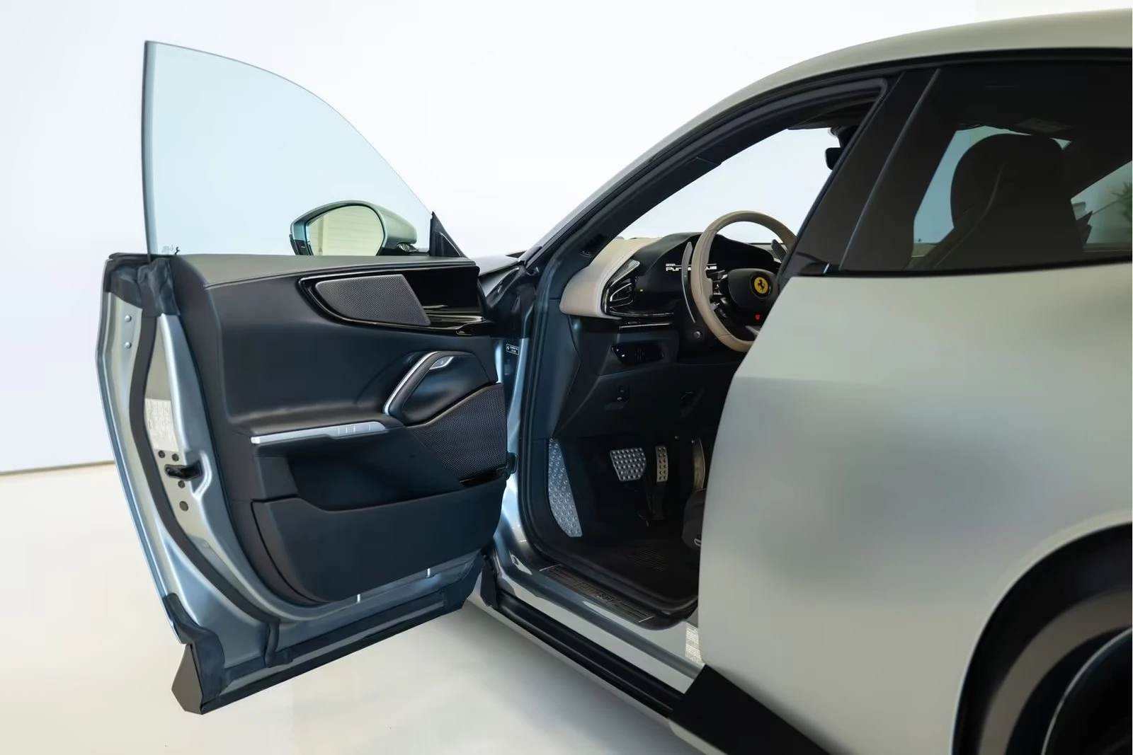 Ferrari Purosangue 6.5 V12 / AIR / MATRIX / PANO / BURM / 360 /  | Mobile.bg � ����������� 5