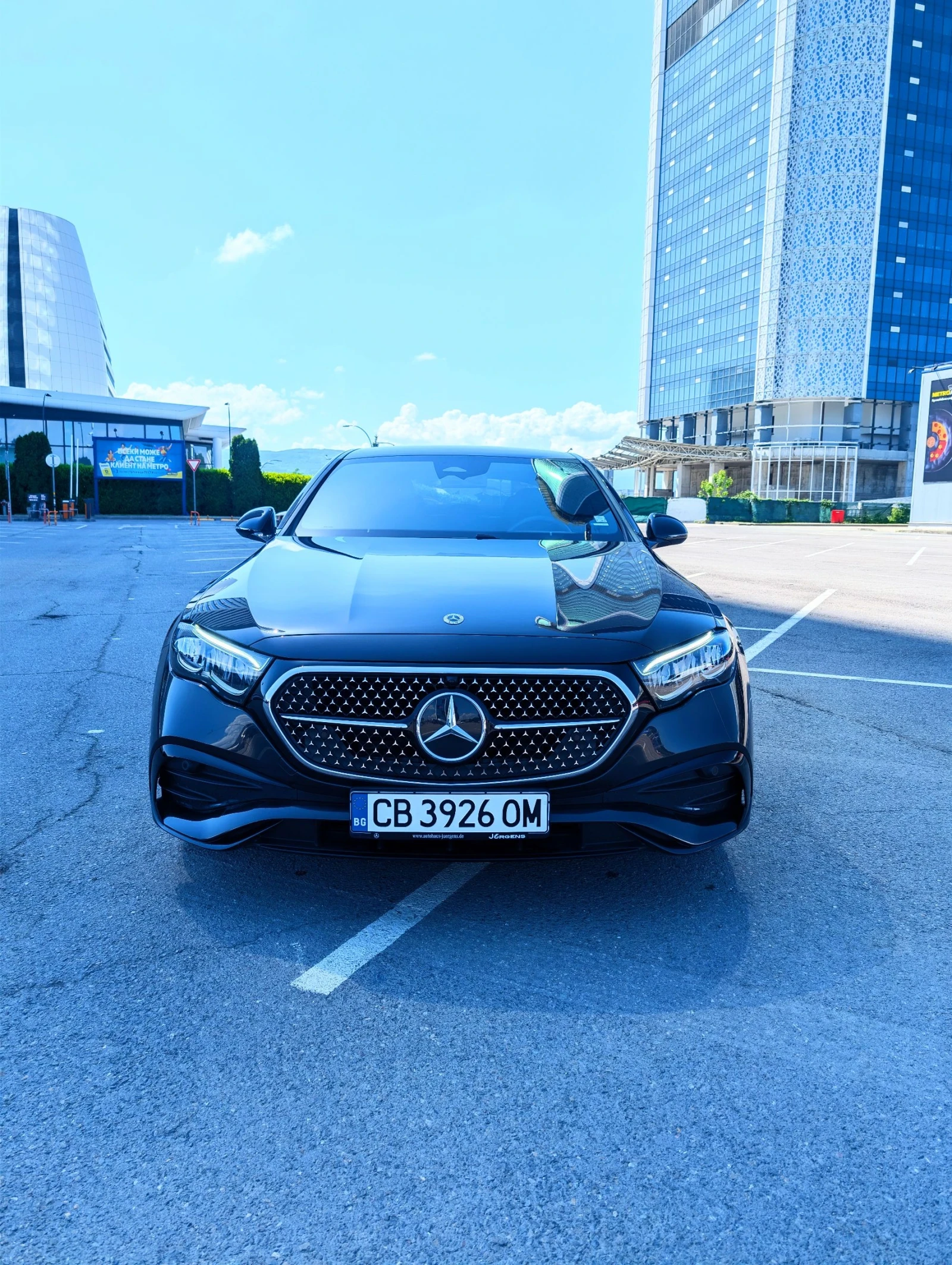 Mercedes-Benz E 300 AMG-line Гаранция до 15.05.2028, снимка 2 - Автомобили и джипове - 54664913