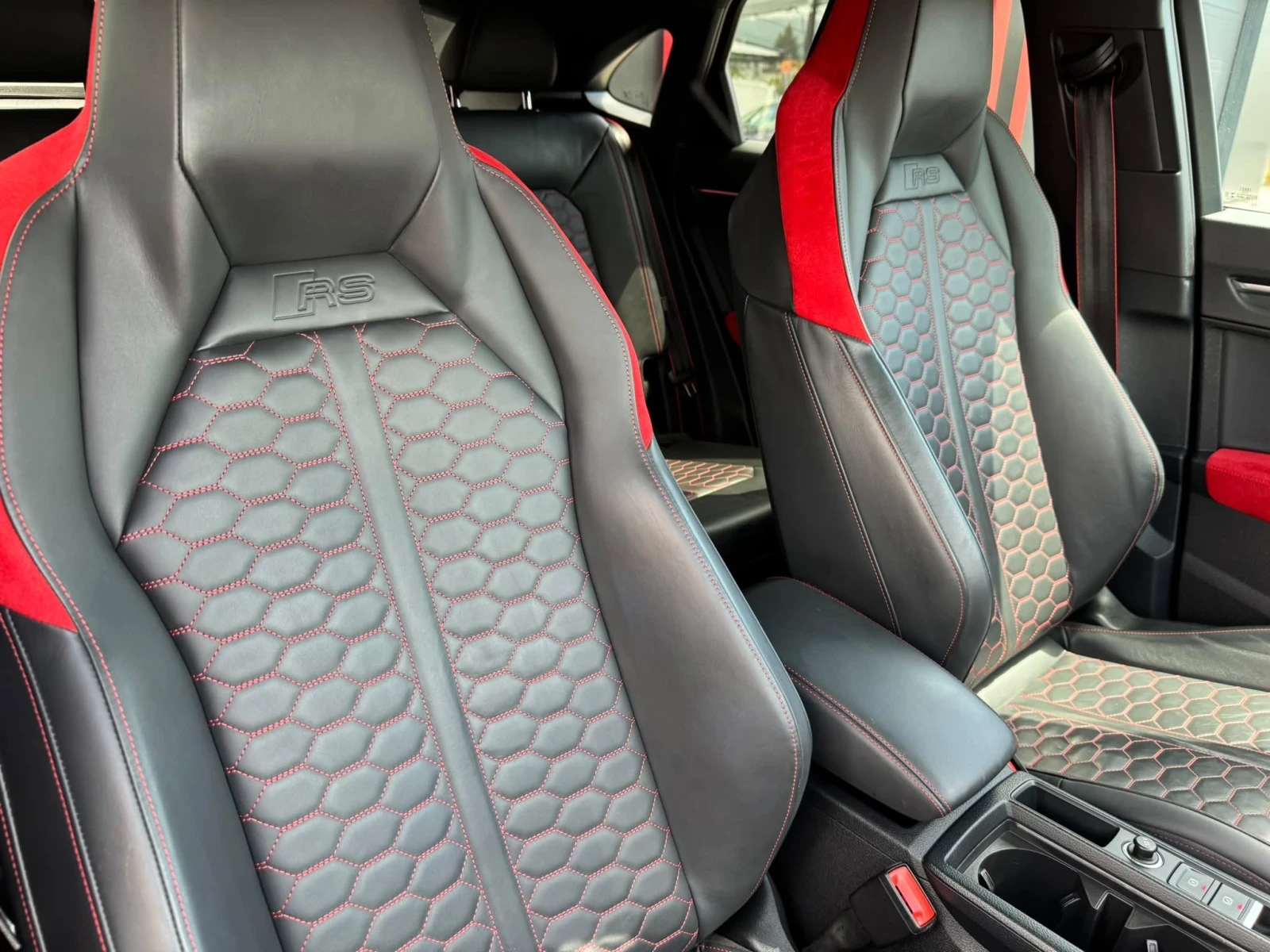 Audi RSQ3 SPORTBACK-QUATTRO-TOP ЦЕНА, снимка 14 - Автомобили и джипове - 54707987
