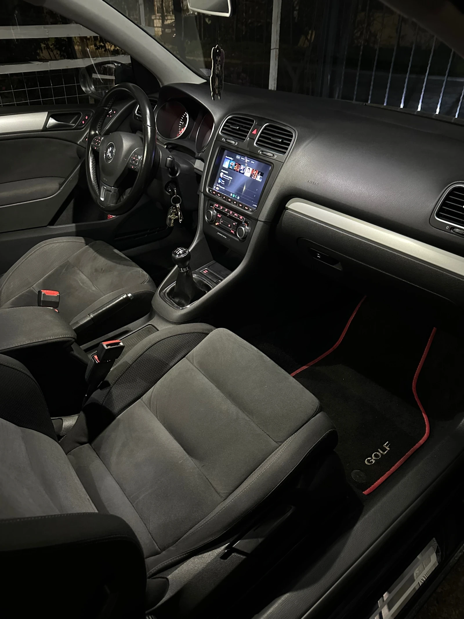 VW Golf, снимка 5 - Автомобили и джипове - 54946561