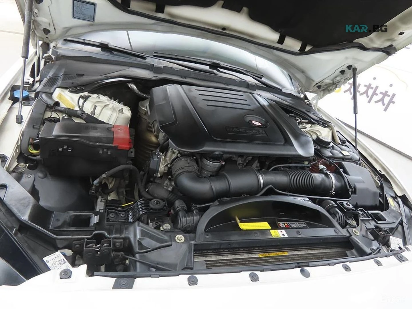 Jaguar XE ПОДГРЕВ* КАМЕРА* KEYLESS, снимка 6 - Автомобили и джипове - 55029937