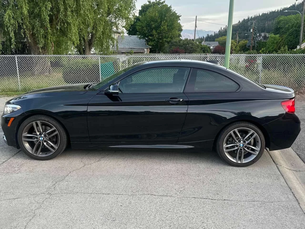 BMW 230 М ПАКЕТ/230i xDrive/ПОДГРЕВ/ПАМЕТ/ШИБЕДАХ/ПОДГРЕВ/, снимка 3 - Автомобили и джипове - 55041044