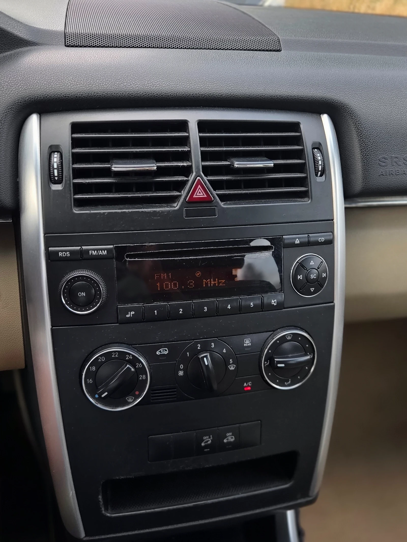 Mercedes-Benz B 180 ������� | Mobile.bg � ����������� 9