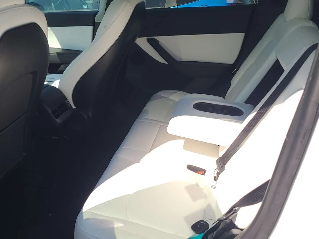 Tesla Model Y PERFORMANCE| PANO| ПОДГРЕВИ| АВТОПИЛОТ| , снимка 12 - Автомобили и джипове - 55325373