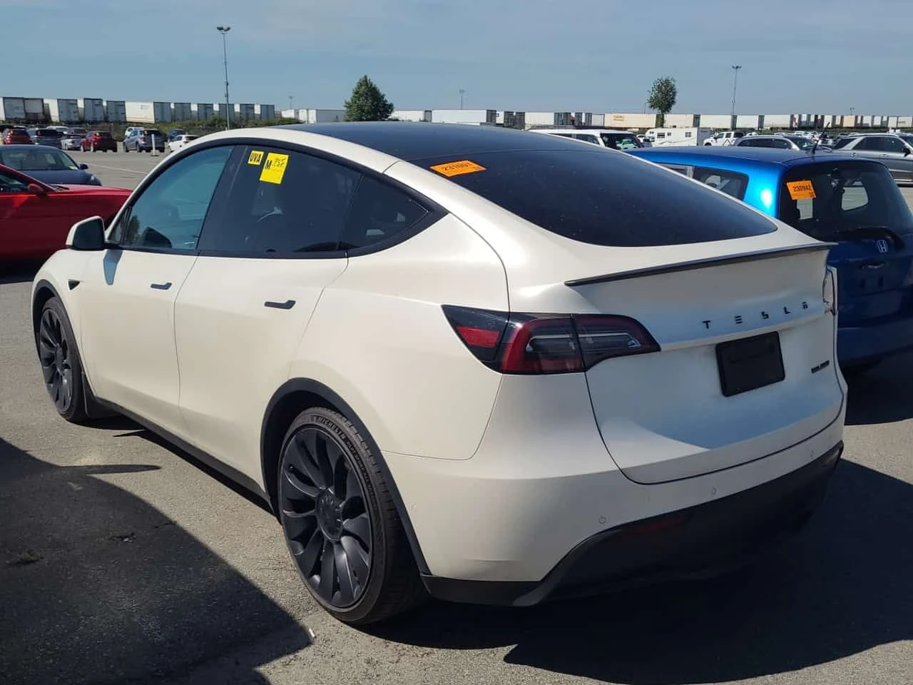 Tesla Model Y PERFORMANCE| PANO| ПОДГРЕВИ| АВТОПИЛОТ| , снимка 4 - Автомобили и джипове - 55325373