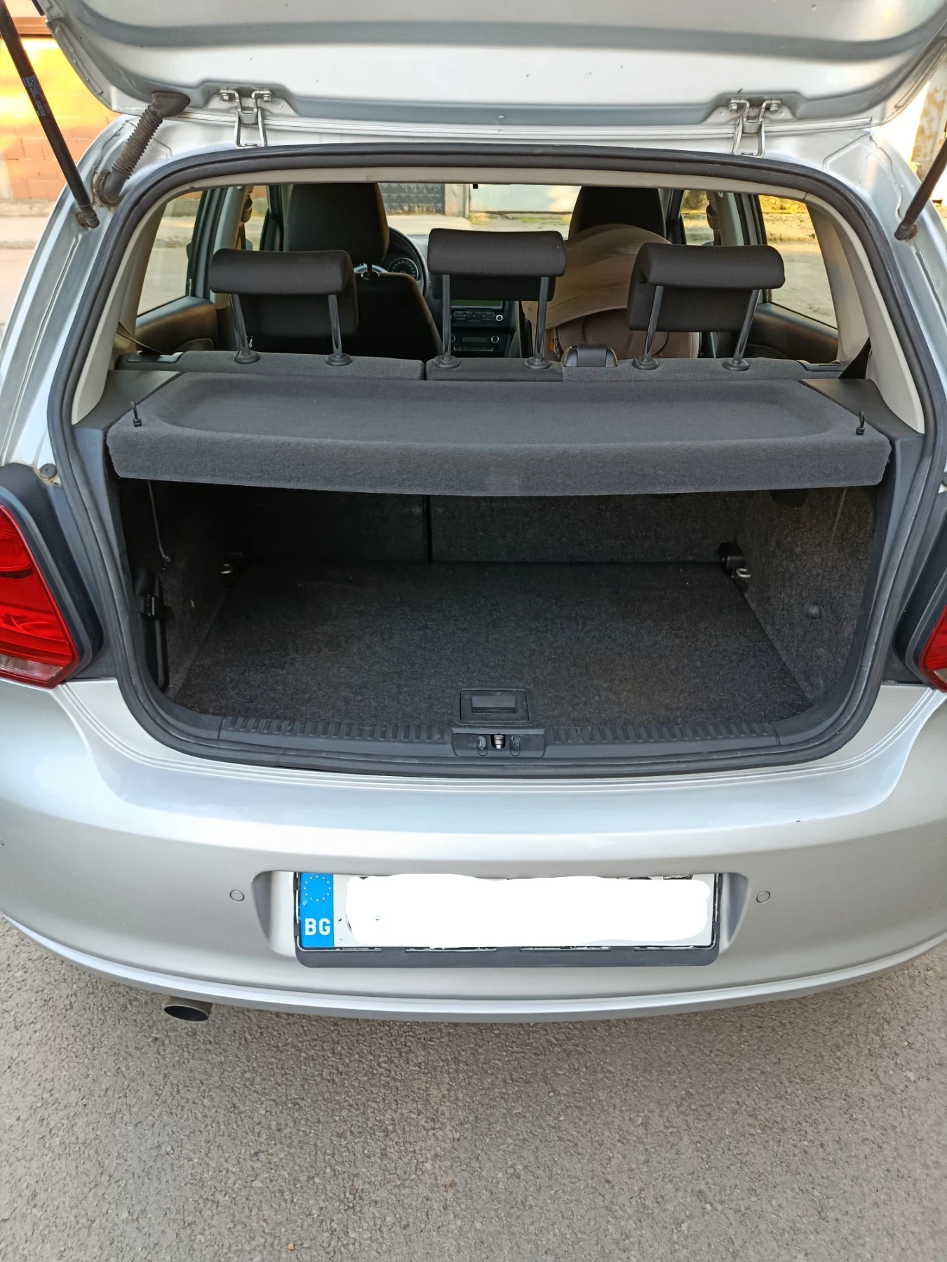 VW Polo 1.6 tdi 90кс автоматик, снимка 9 - Автомобили и джипове - 55482134