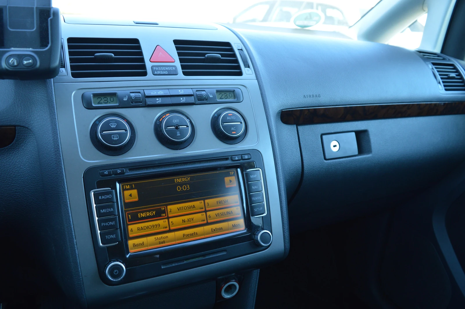 VW Touran 2.0TDI-DSG-7MESTEN-FULL EKSTRI | Mobile.bg � ����������� 12