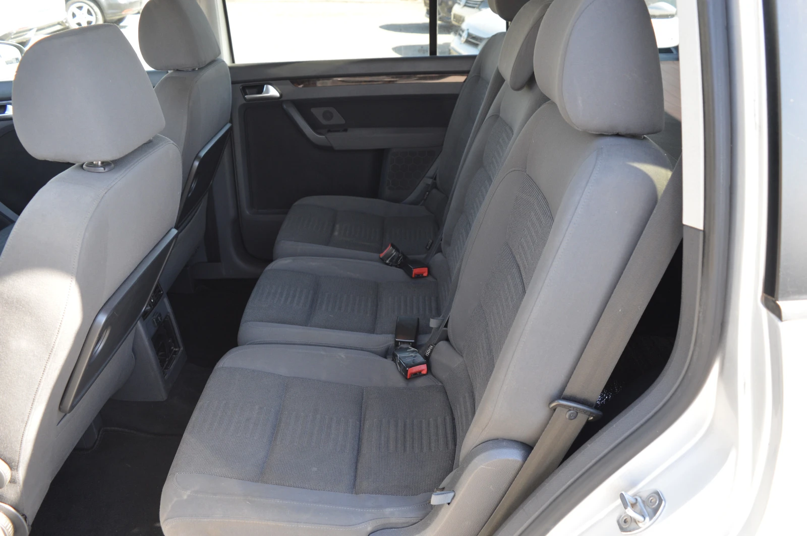 VW Touran 2.0TDI-DSG-7MESTEN-FULL EKSTRI | Mobile.bg � ����������� 10