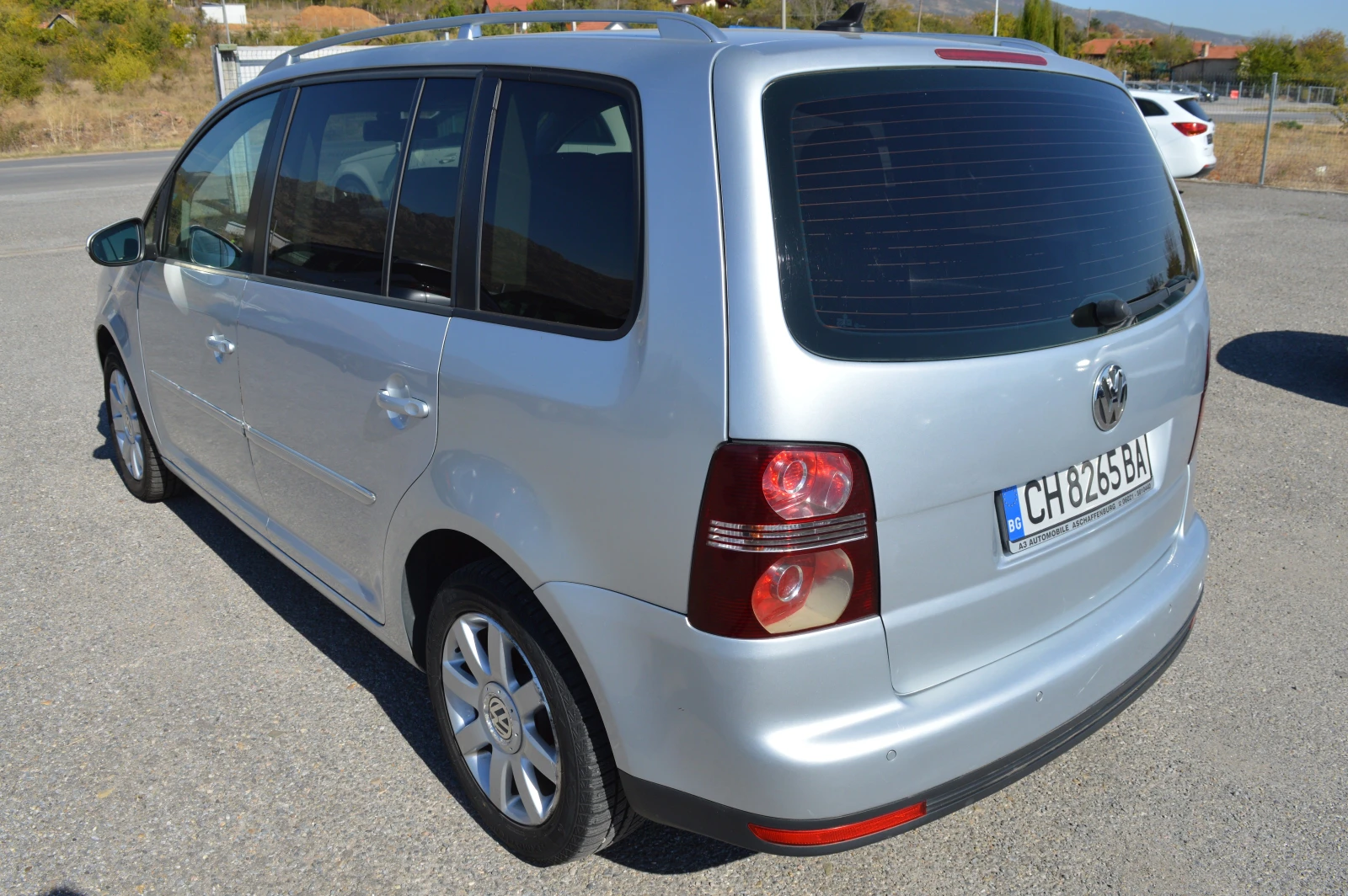 VW Touran 2.0TDI-DSG-7MESTEN-FULL EKSTRI | Mobile.bg � ����������� 7