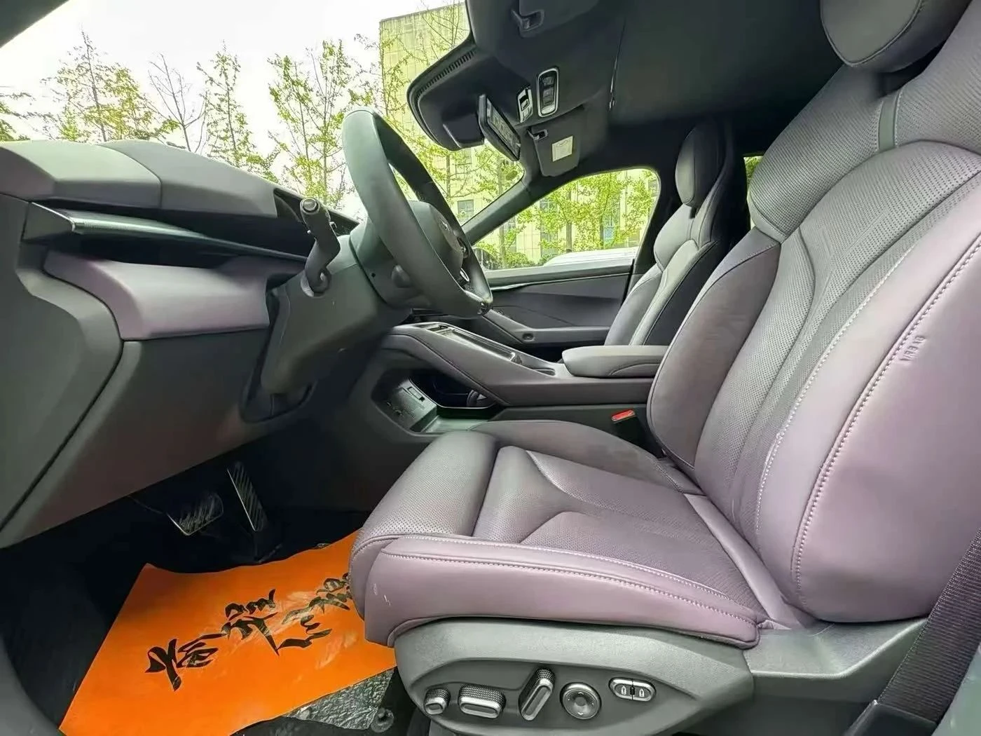 Xpeng P7, снимка 4 - Автомобили и джипове - 56723990