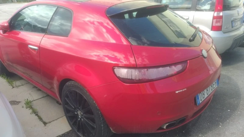 Alfa Romeo Brera 2.2 бензин, снимка 3 - Автомобили и джипове - 47009952