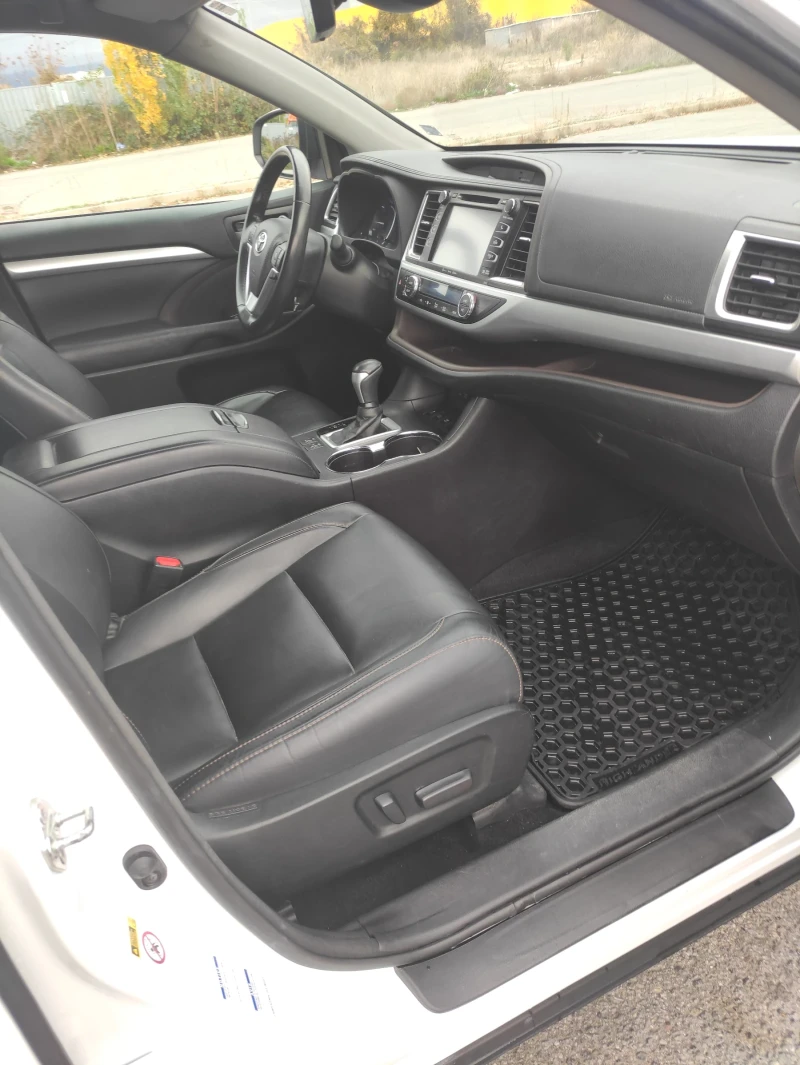 Toyota Highlander XLE 3.5 Hybrid , снимка 9 - Автомобили и джипове - 52332188