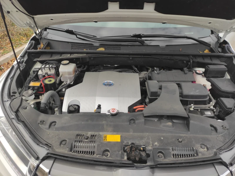 Toyota Highlander XLE 3.5 Hybrid , снимка 14 - Автомобили и джипове - 52332188