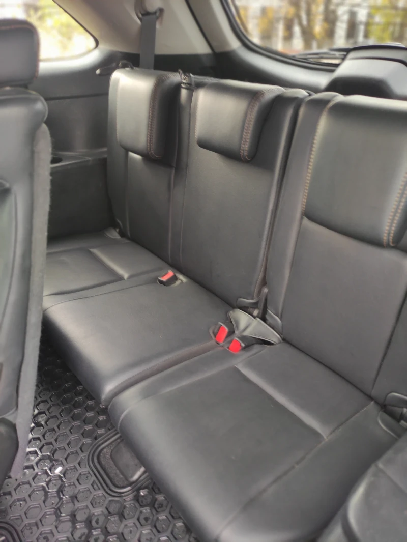 Toyota Highlander XLE 3.5 Hybrid , снимка 7 - Автомобили и джипове - 52332188