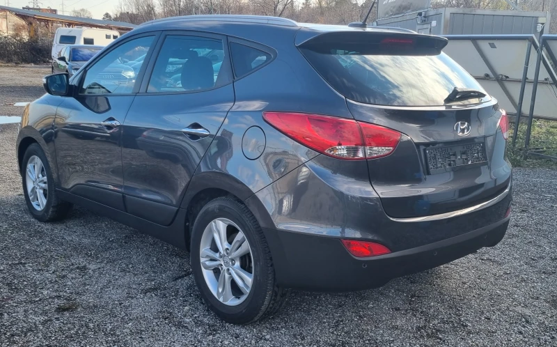 Hyundai IX35 2.0 CRDi/ 4х4/ Автоматик/ Панорама, снимка 6 - Автомобили и джипове - 52620054