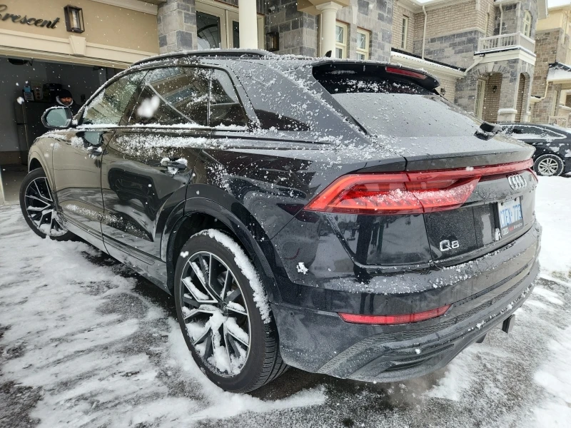 Audi Q8 TECHNIK КАНАДА, БЕЗ УДАРИ, РЕАЛЕН ПРОБЕГ, СЕРВИЗНА, снимка 7 - Автомобили и джипове - 48726940