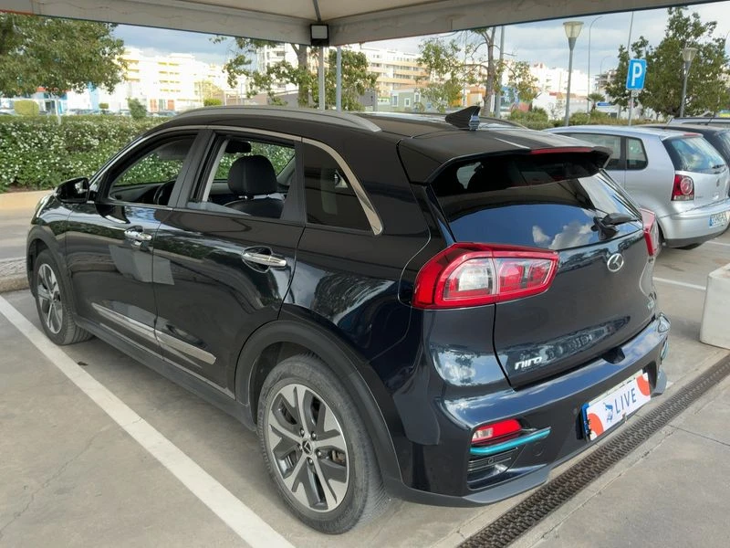 Kia Niro electric drive 150 kW Premium, снимка 5 - Автомобили и джипове - 54339905