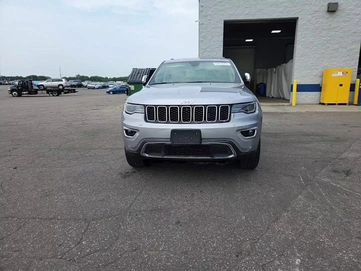 Jeep Grand cherokee 3.6l Limited, снимка 13 - Автомобили и джипове - 55802290