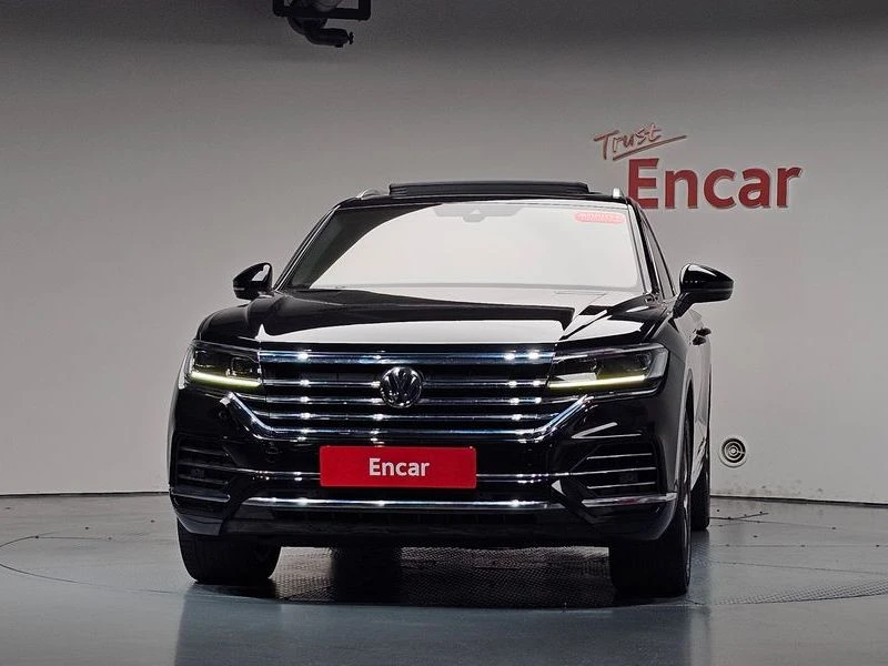 VW Touareg 3.0 TDI Prestige, снимка 3 - Автомобили и джипове - 56087515