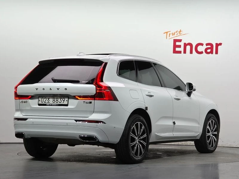 Volvo XC60 T6 Inscription| 320к.с., снимка 2 - Автомобили и джипове - 56210166