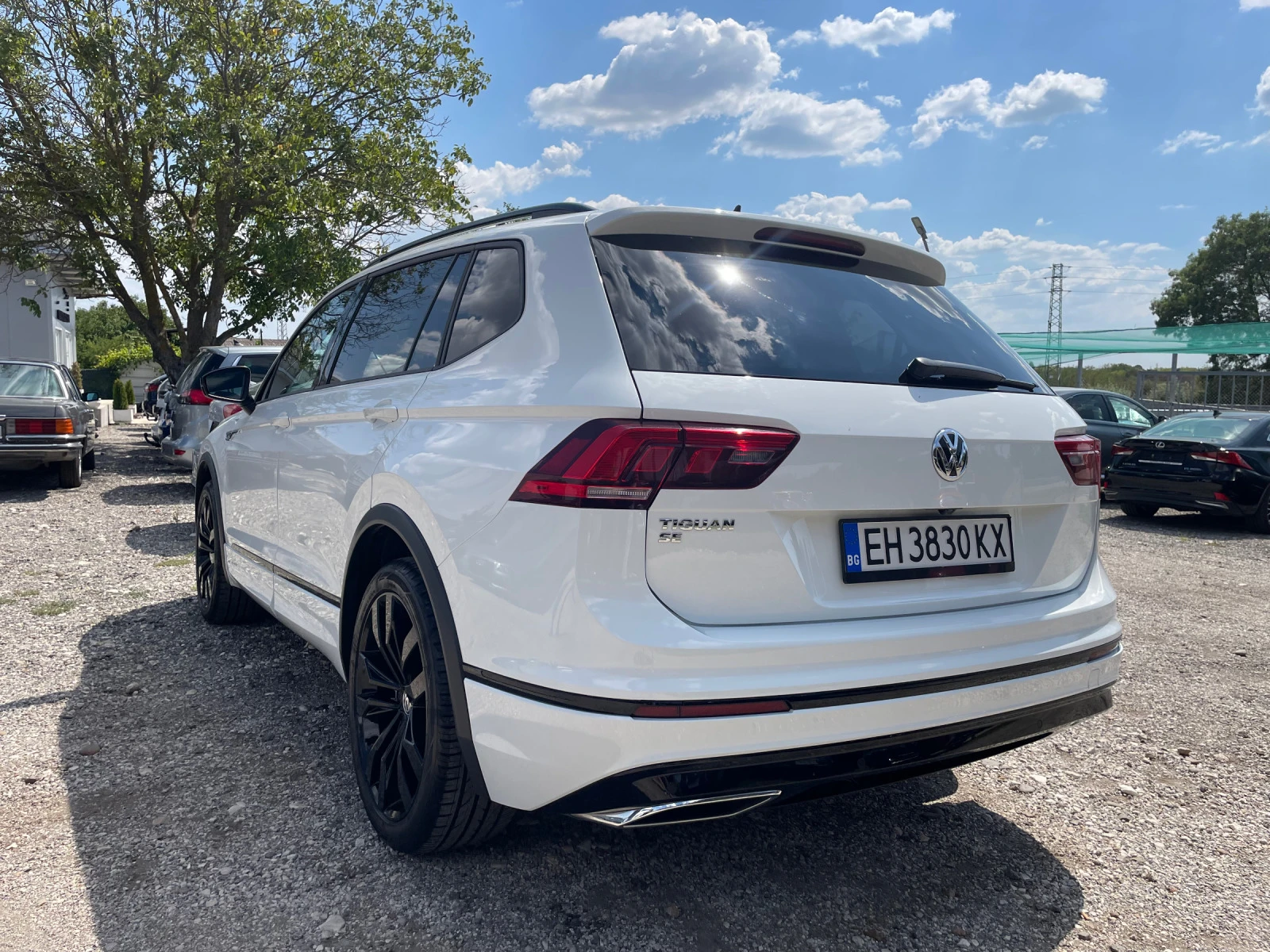 VW Tiguan R-Line - изображение 3