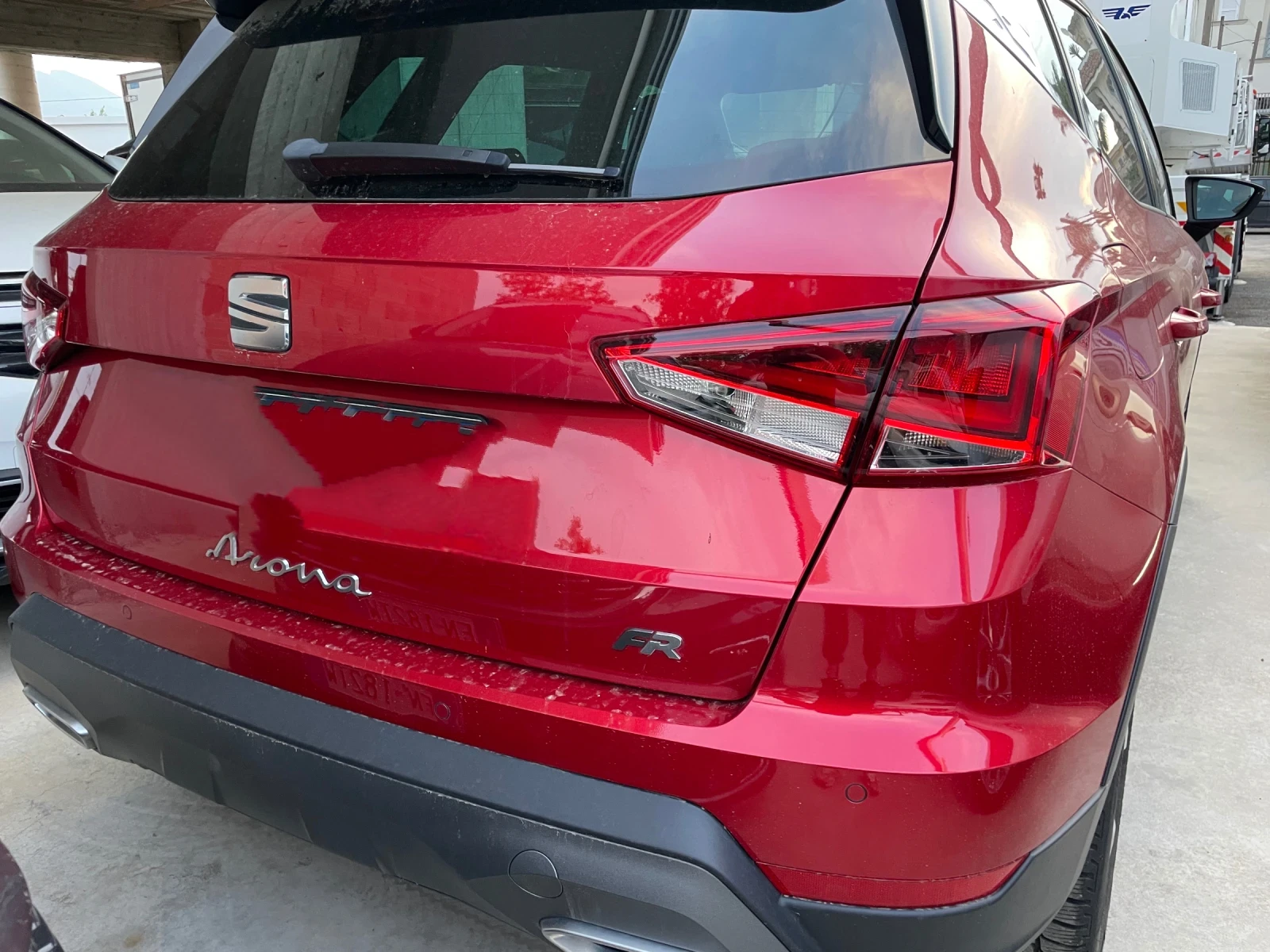 Seat Arona 1.0 TGI FR (66 kW)  Фабричен Метан - изображение 6