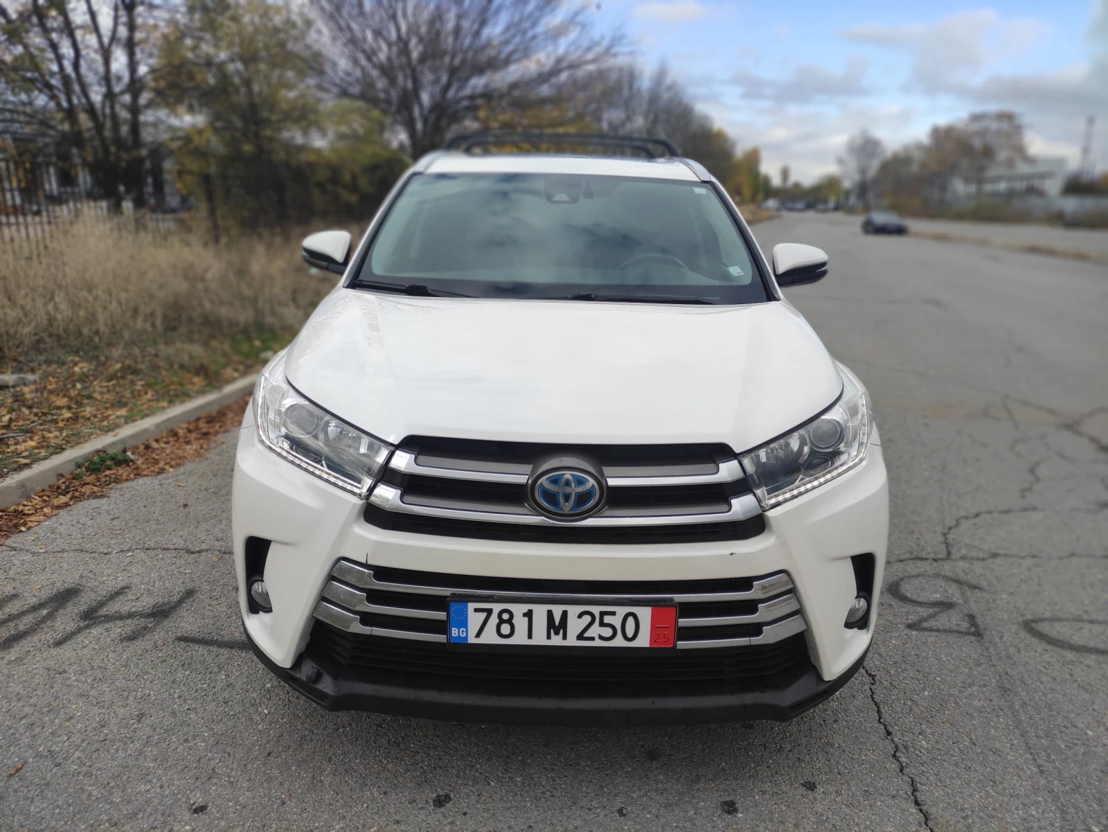 Toyota Highlander XLE 3.5 Hybrid  - изображение 2