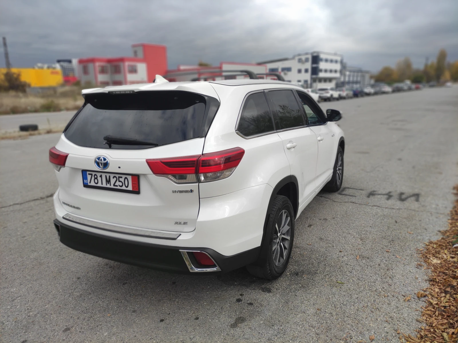 Toyota Highlander XLE 3.5 Hybrid  - изображение 4