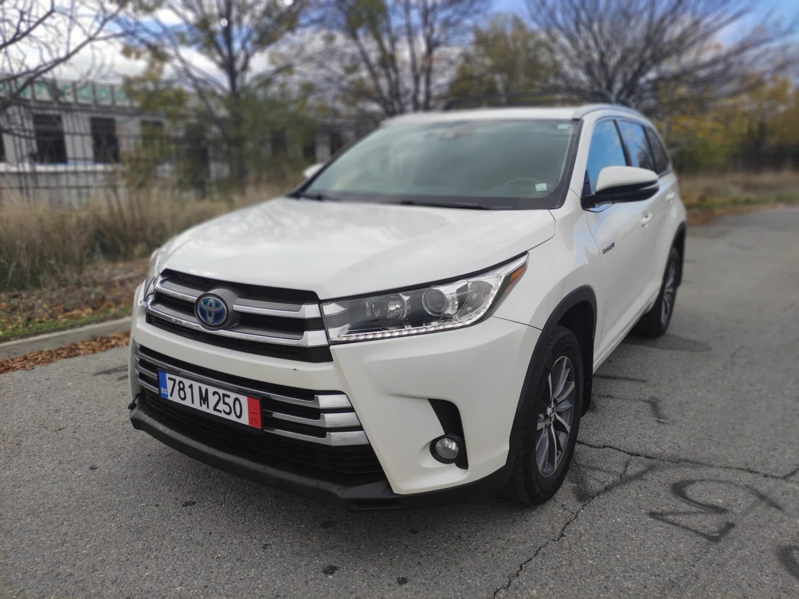 Toyota Highlander XLE 3.5 Hybrid  - изображение 3