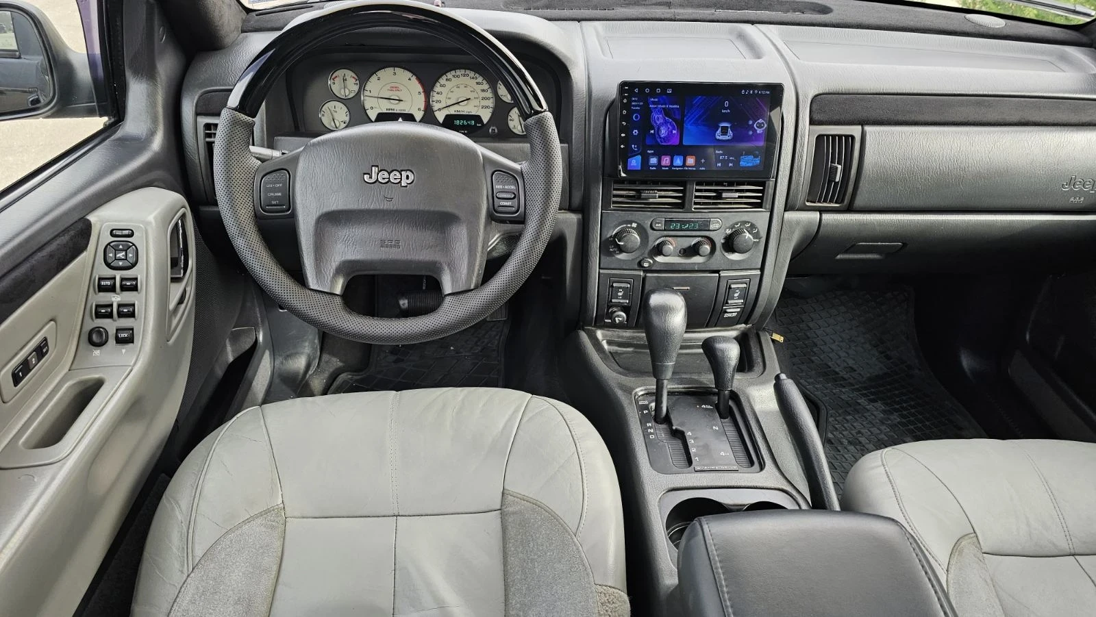 Jeep Grand cherokee Overland - изображение 7