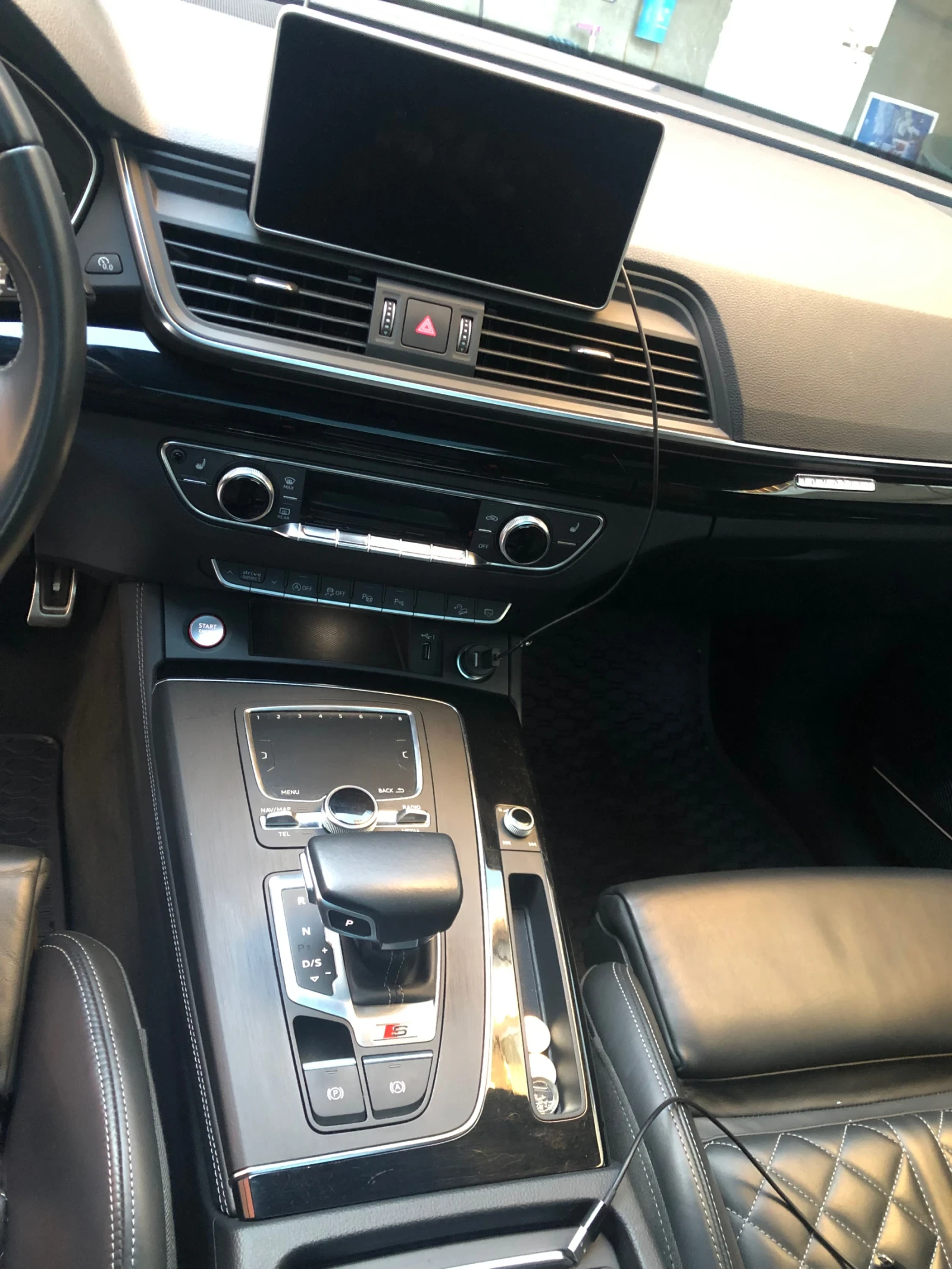 Audi SQ5, снимка 11 - Автомобили и джипове - 53778421