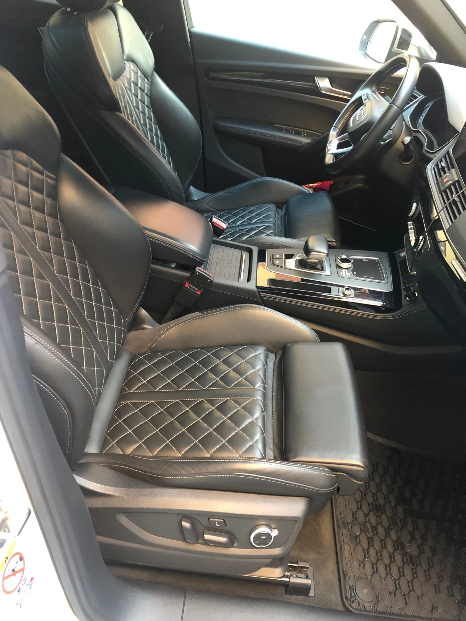 Audi SQ5, снимка 8 - Автомобили и джипове - 53778421