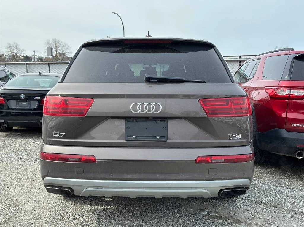 Audi Q7 Technik/CARFAX/Пано/360 КАМ/Подгрев/Обдух/БОСЕ/, снимка 4 - Автомобили и джипове - 54122935