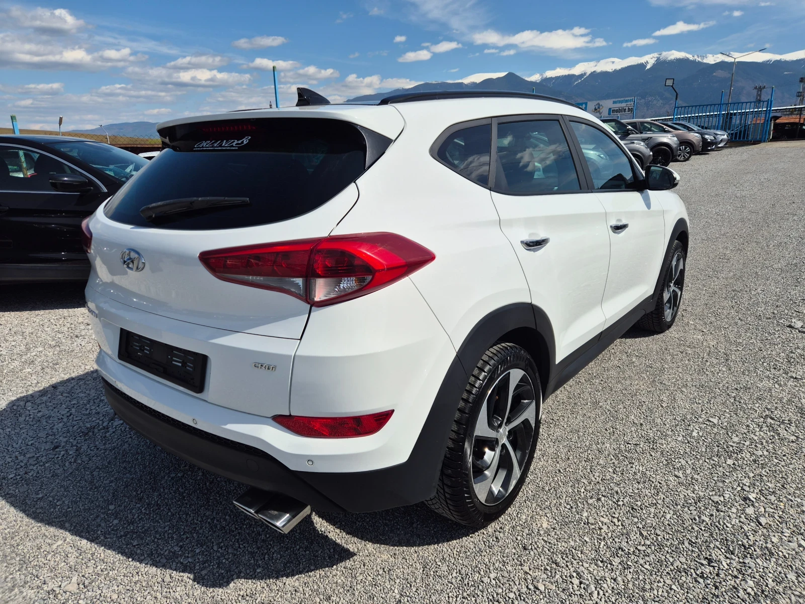 Hyundai Tucson 1.7CRDI, снимка 4 - Автомобили и джипове - 54175482