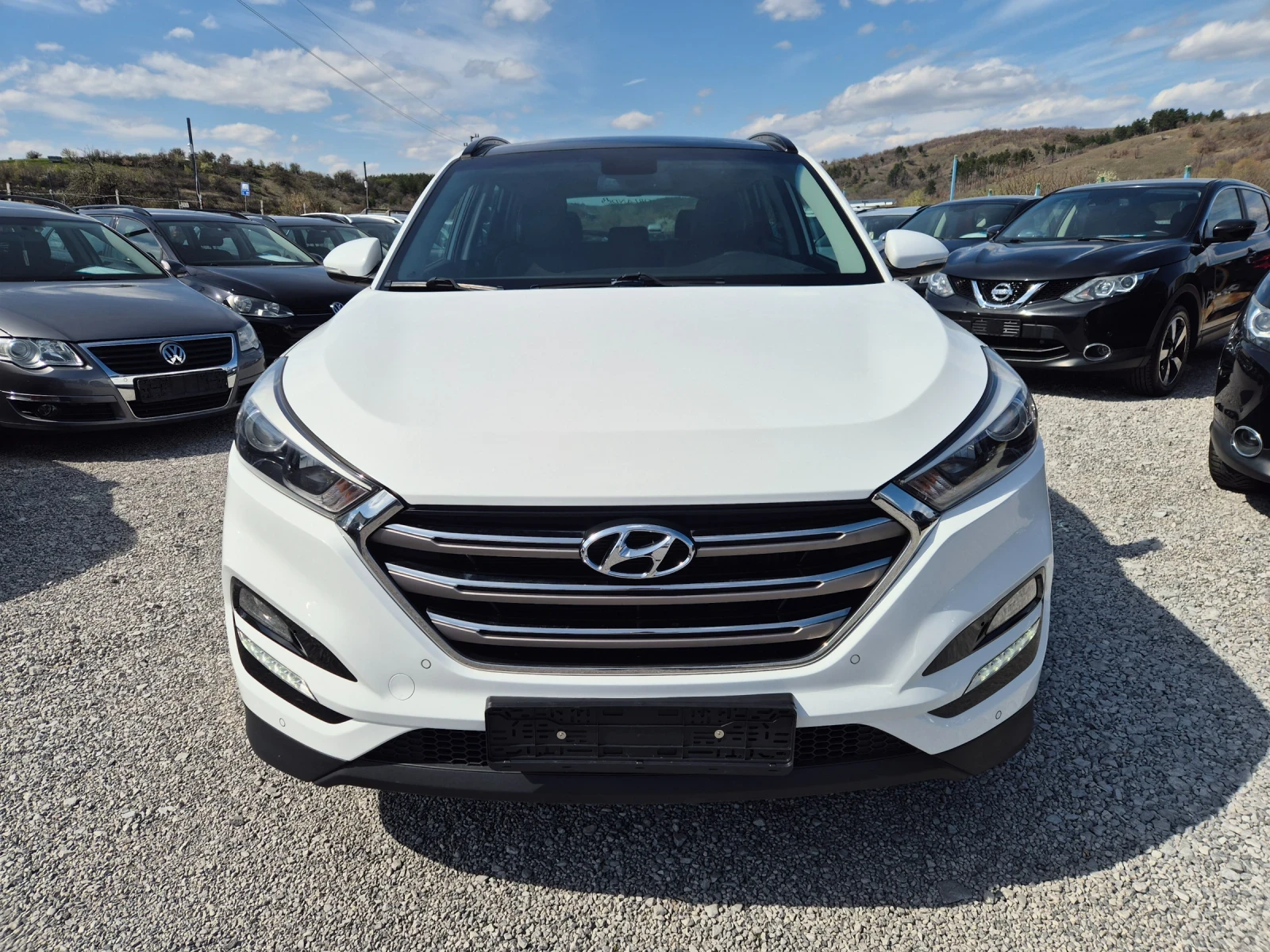 Hyundai Tucson 1.7CRDI, снимка 3 - Автомобили и джипове - 54175482