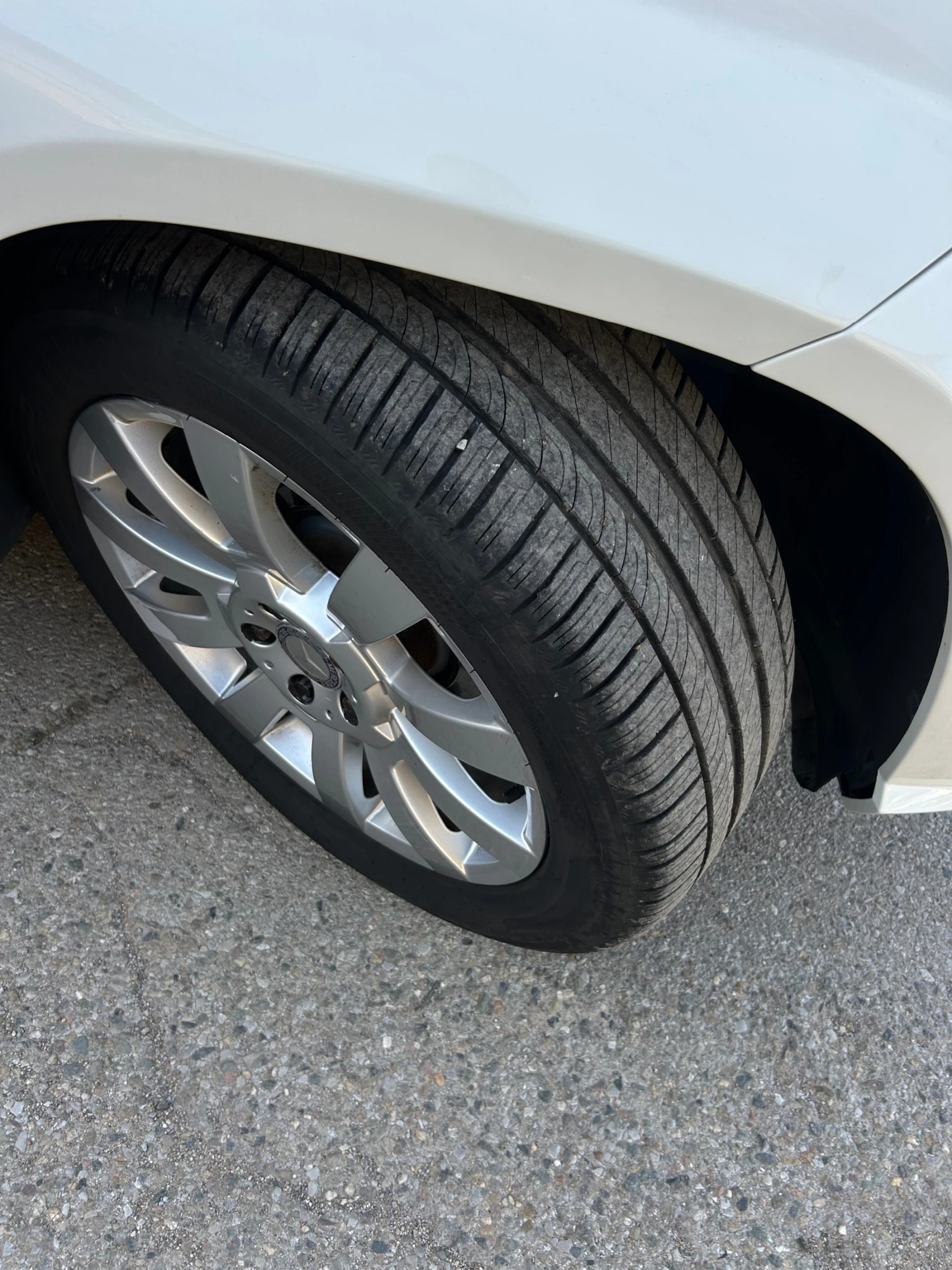 Mercedes-Benz GLK 220 4MATIK PREMIUM, снимка 11 - Автомобили и джипове - 54683001