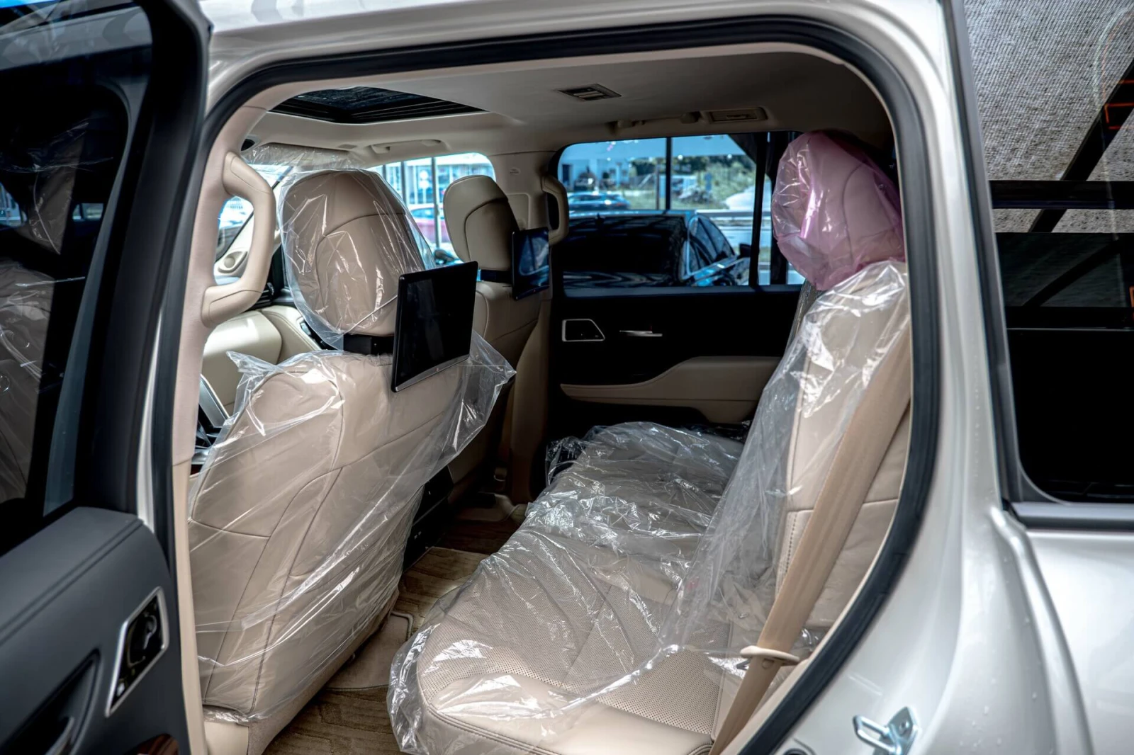 Toyota Land cruiser 300 3.5BiTurbo/Камера/Обдухване/JBL/RSE/Чисто нов , снимка 9 - Автомобили и джипове - 54717968