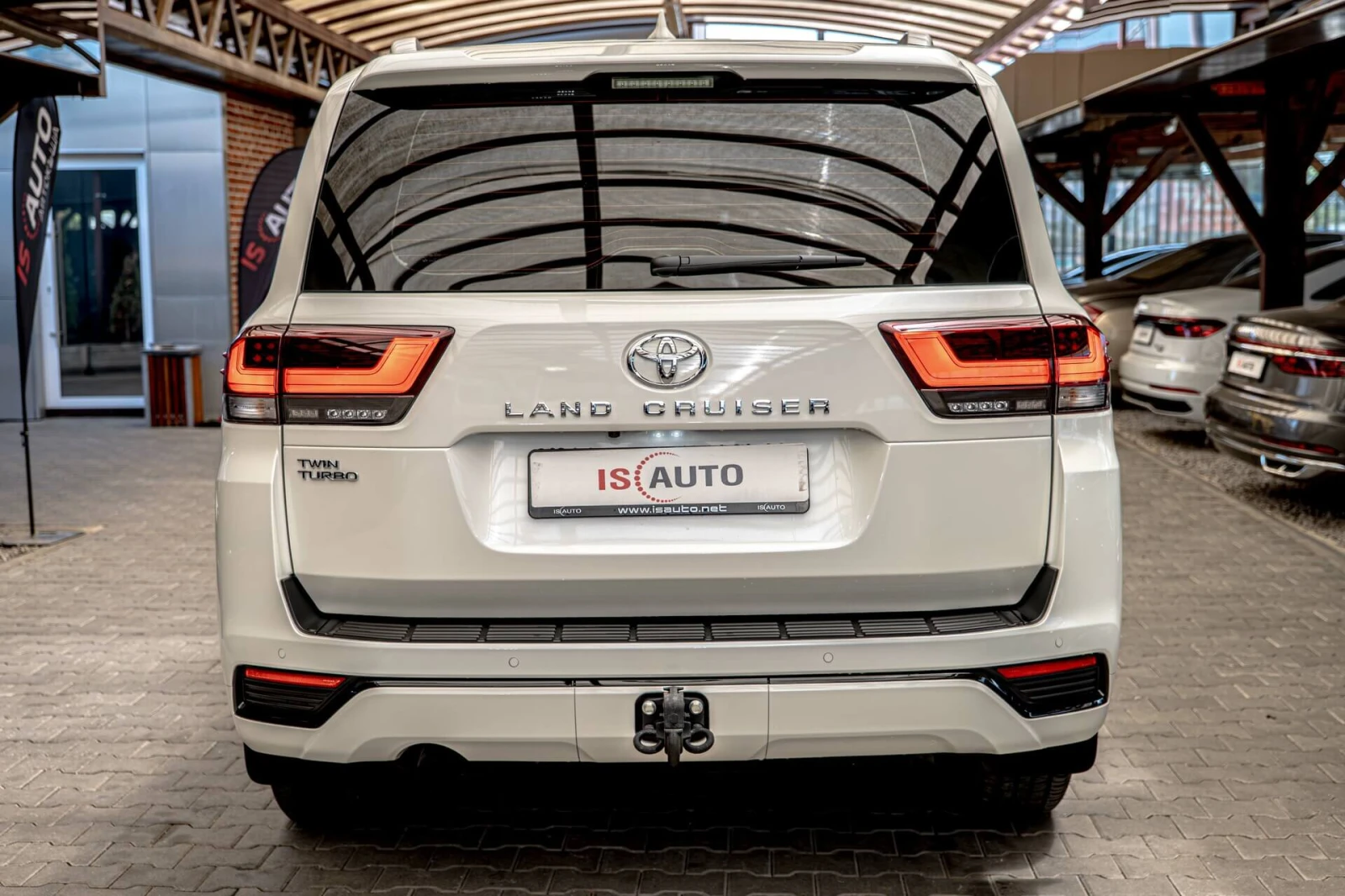 Toyota Land cruiser 300 3.5BiTurbo/Камера/Обдухване/JBL/RSE/Чисто нов , снимка 4 - Автомобили и джипове - 54717968