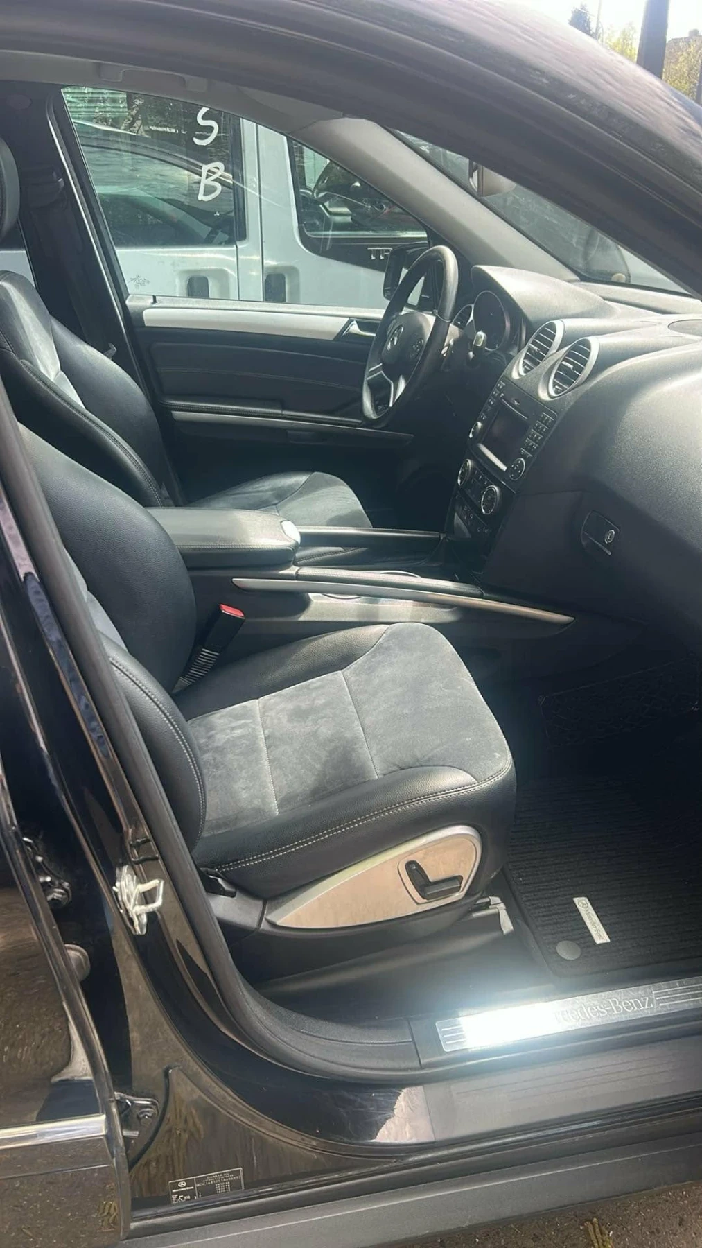 Mercedes-Benz ML 350, снимка 4 - Автомобили и джипове - 55059555